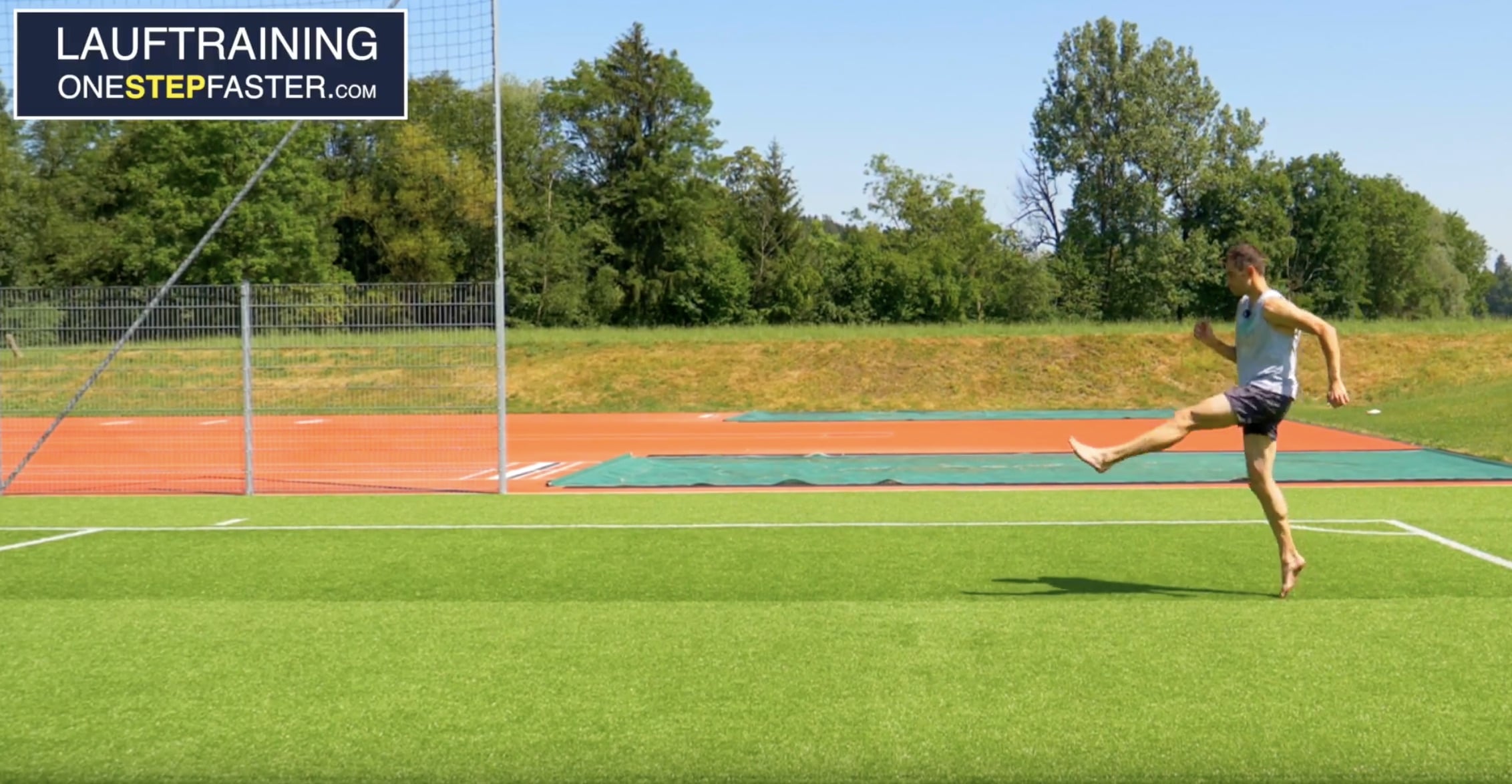 Storchenlauf links – Lauf-ABC Übung